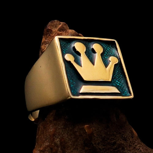 Perfectly crafted Men's Chess Player Ring Queen's Crown Blue - Solid