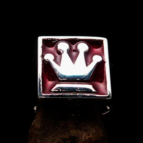 Perfectly crafted Men's Chess Player Ring Queen's Crown red - Sterling