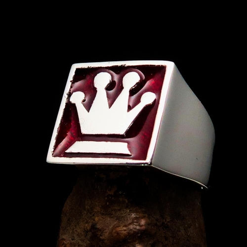 Perfectly crafted Men's Chess Player Ring Queen's Crown red - Sterling