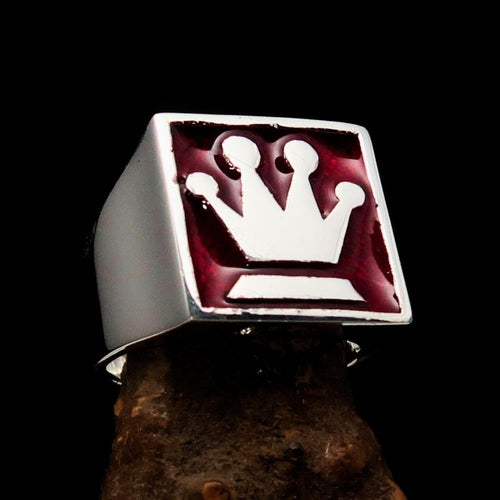 Perfectly crafted Men's Chess Player Ring Queen's Crown red - Sterling