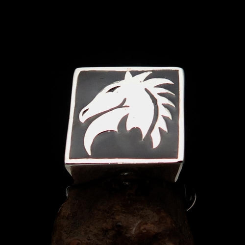 Excellent crafted Men's Chess Ring Horse Head Black - Sterling Silver