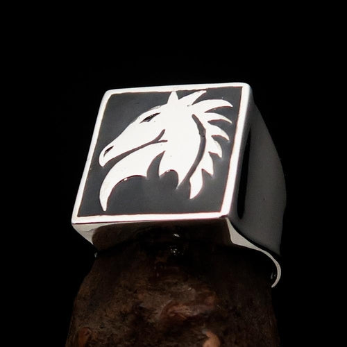 Excellent crafted Men's Chess Ring Horse Head Black - Sterling Silver