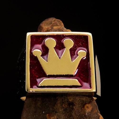 Perfectly crafted Men's Chess Player Ring Queen's Crown Red - Solid