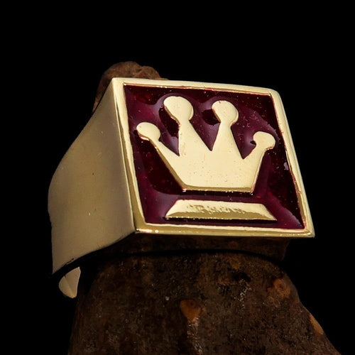 Perfectly crafted Men's Chess Player Ring Queen's Crown Red - Solid