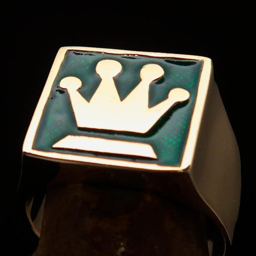 Perfectly crafted Men's Chess Player Ring Queen's Crown Green - Solid