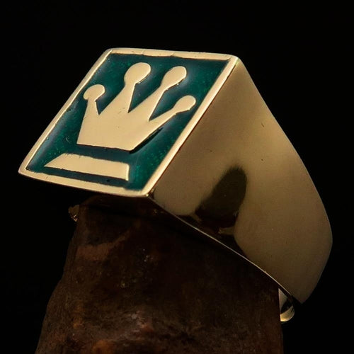 Perfectly crafted Men's Chess Player Ring Queen's Crown Green - Solid