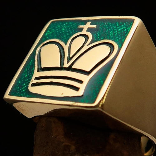 Perfectly crafted Men's Chess Player Ring Green King's Crown - Solid